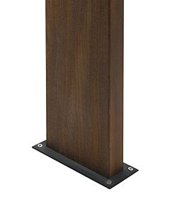 Murlo on hardwood lamp post